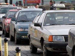Nie daj się zrobić na szaro w taksówce