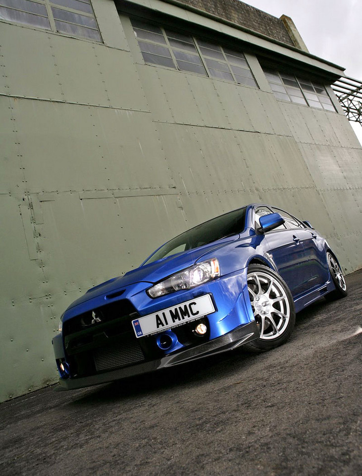 Mitsubishi Lancer Evo X FQ-400: fotogaleria