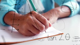 Trochę historii i literatury, sporo nauki i kultury. Odpowiesz na dwa pytania z matematyki?