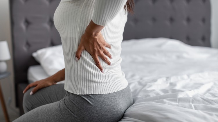 derékfájás derékfájdalom, mióma, endometriózis, betegség, jele