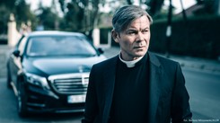 Ofiara księdza zabiera głos w sprawie 'Kleru': Nic na temat pedofilii w tym filmie nie jest wymyślone