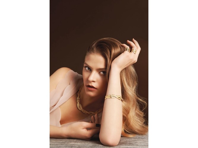 Nicole Rosłaniec w zimowej sesji APART.