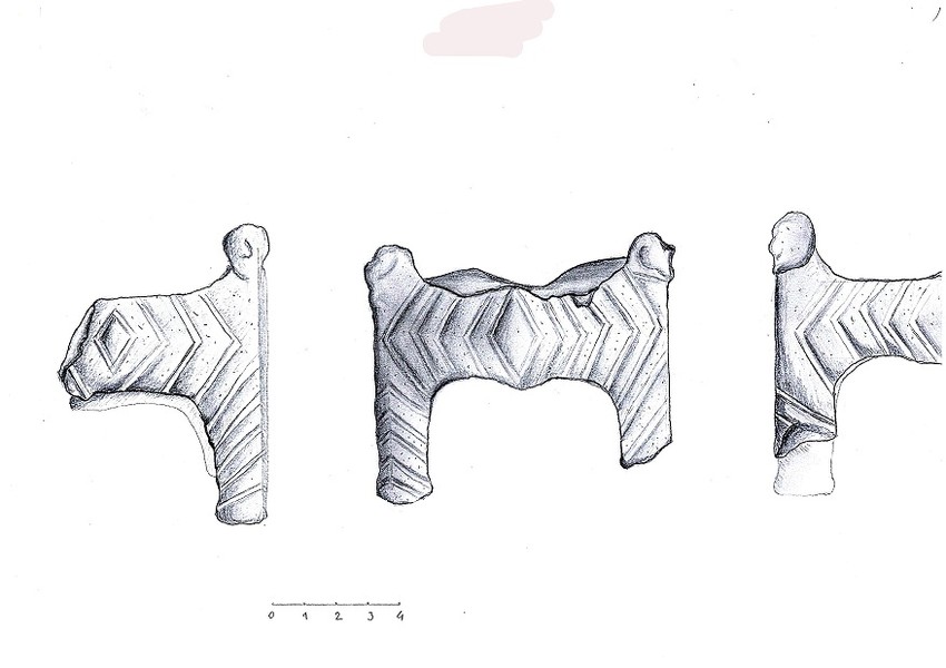 Fragmenti žrtvenika, lokalitet Srednje polje u Bradarcu