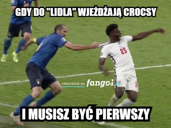 Memy po faulu Giorgio Chielliniego w finale Euro 2020