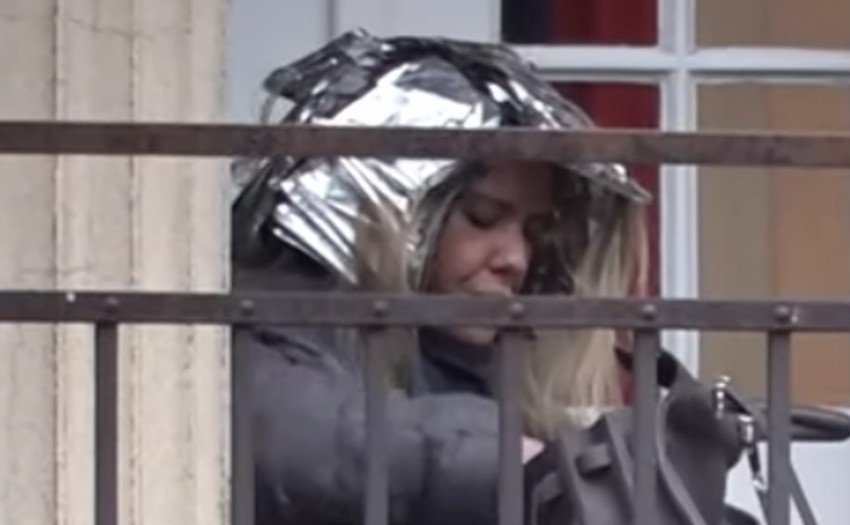 Melina Džinović kod frizera