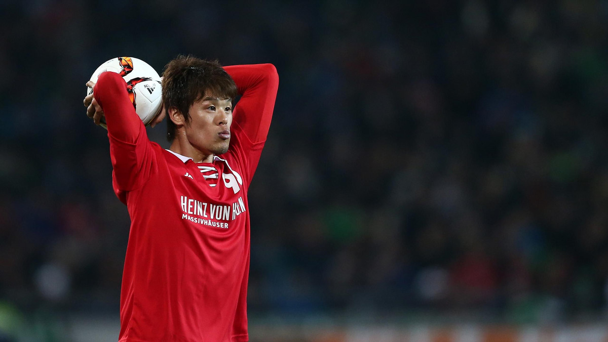 Nowym piłkarzem Olympique Marsylia został Hiroki Sakai. 26-letni japoński obrońca przeniósł się na zasadzie wolnego transferu ze zdegradowanego z Bundesligi Hannoveru 96. Taką informację podał na oficjalnej stronie klubowej zespół z południa Francji.