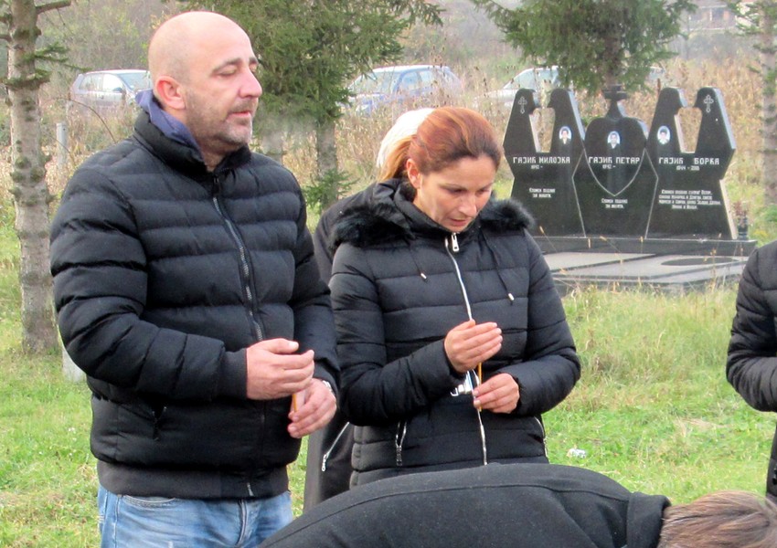 Roditelji Milan i Zorica Nikodinović 