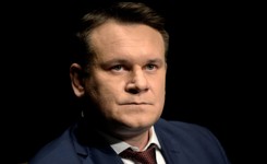 Tarczyński chce lustracji dziennikarza. 'Pluje na mojego dziadka'