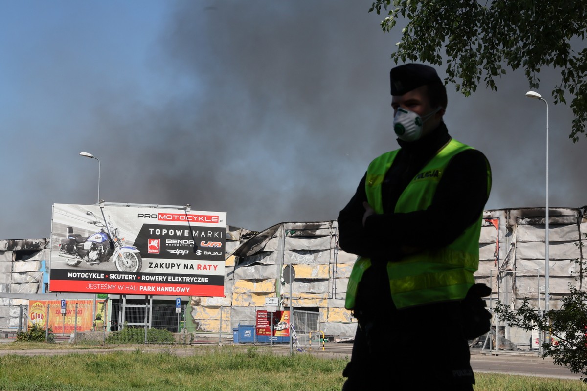 Pożar centrum handlowego przy ul. Marywilskiej 44 w Warszawie