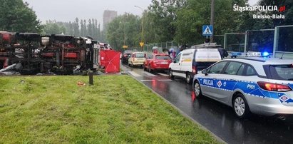 Koszmarny wypadek w Bielsku-Białej. Ciężarówka zmiażdżyła osobówkę