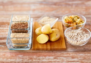 Krompir nudi prednosti koje žitarice nemaju, ali mu i nedostaju nutrijenti koje one imaju