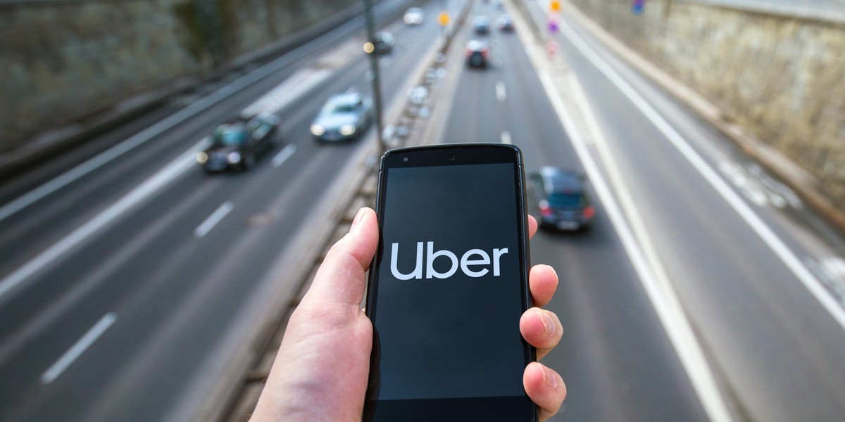 Uber na debiucie giełdowym chce sprzedać 180 mln akcji po cenie 44-50 dolarów. To daje spółce niższą wycenę, niż szacowali analitycy