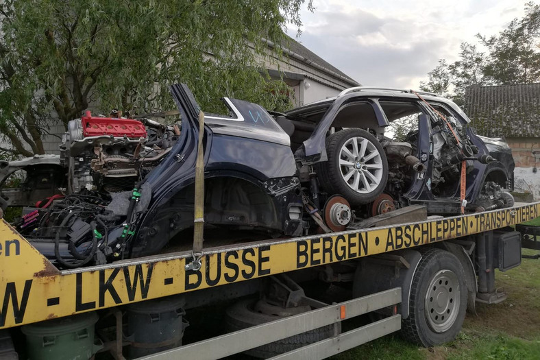 Policja dotarła do kilkunastu dziupli samochodowych