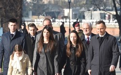 Prezydent: Co się działo w sprawie katastrofy? Do dziś trudno zrozumieć