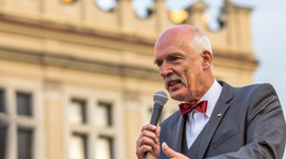 Janusz Korwin-Mikke w szpitalu. &quot;Pogłoski o mojej ciężkiej chorobie są przesadzone&quot;