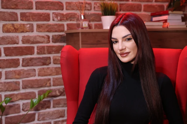 JEDNOM GODIŠNJE RADI BOTOKS OVOG DELA TELA: Tara Simov nema hrskavicu, a problem nastaje kada popusti dejstvo zahvata!