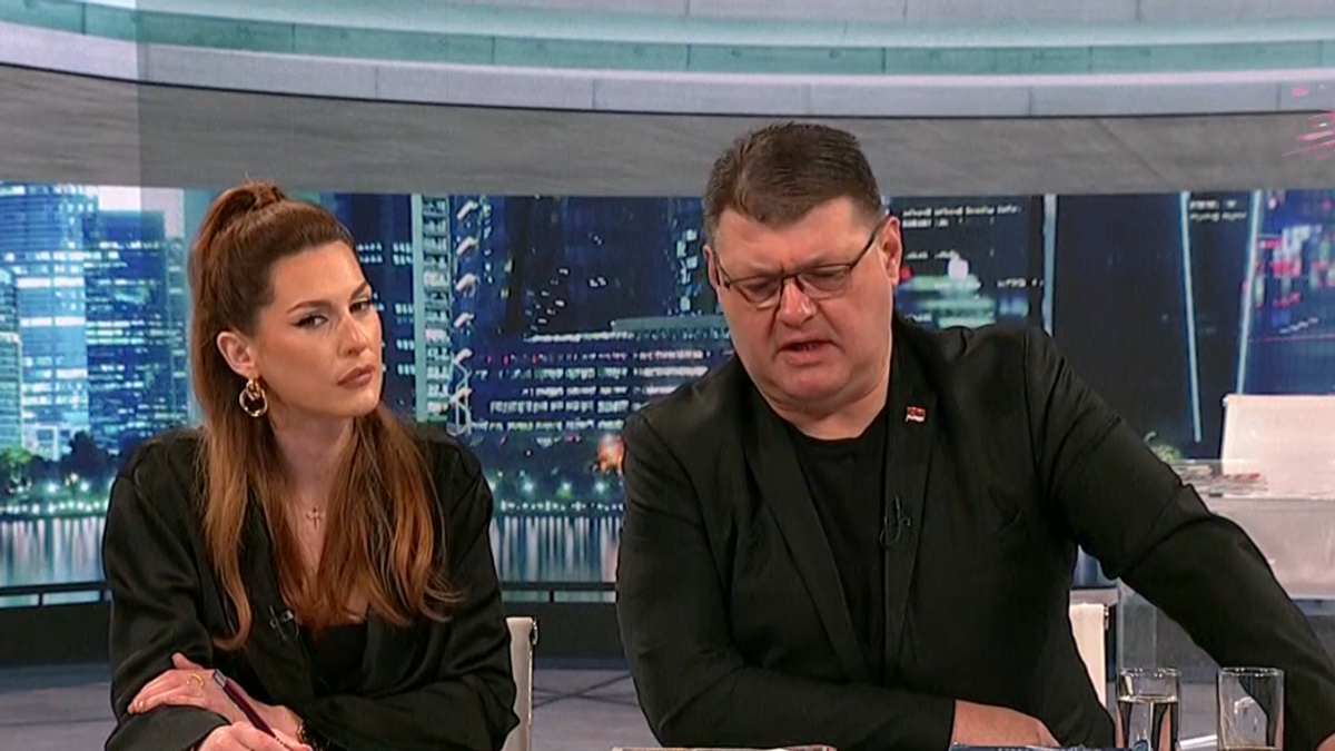 Sarapa i Jovana vodili jutarnji, a onda mu IZNENADA POZLILO U PROGRAMU UŽIVO: Odmah mu ukazana pomoć, evo ko je nastavio da vodi emisiju