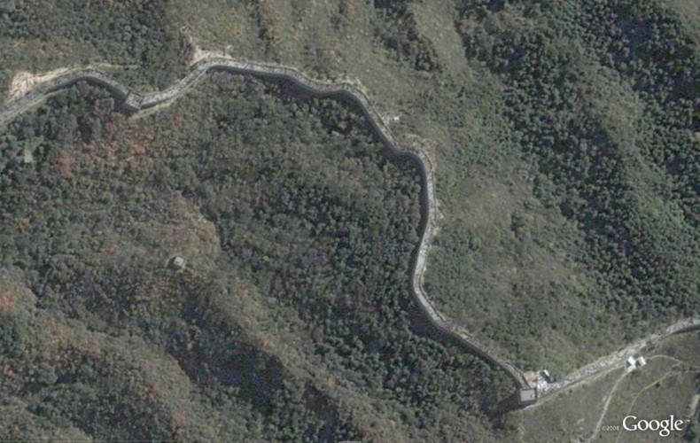 Wielki Mur Chiński ma długość około 6000 kilometrów