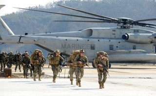 USA chcą rozszerzyć walkę z IS poza Irak i Syrię