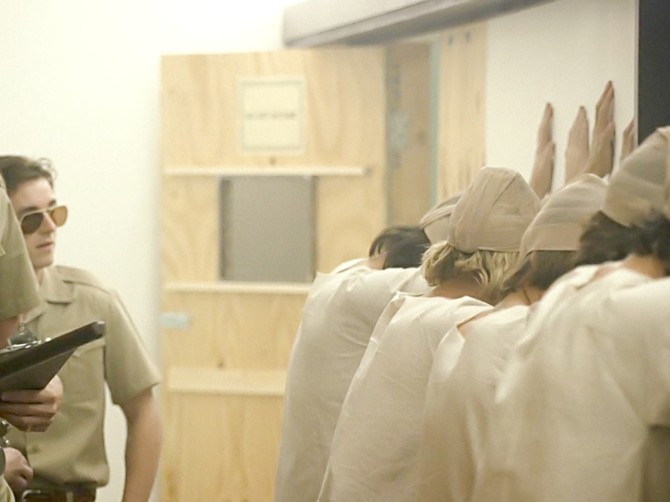 2015. snimljen je i film o čitavom događaju "Stanford Prison Experiment", a ovo je jedna od scena iz ostvarenja 
