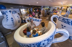 Agresywni pasażerowie na lotnisku w Amsterdamie. Interweniowała żandarmeria wojskowa