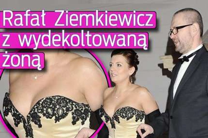 Ziemkiewicz z wydekoltowaną żoną