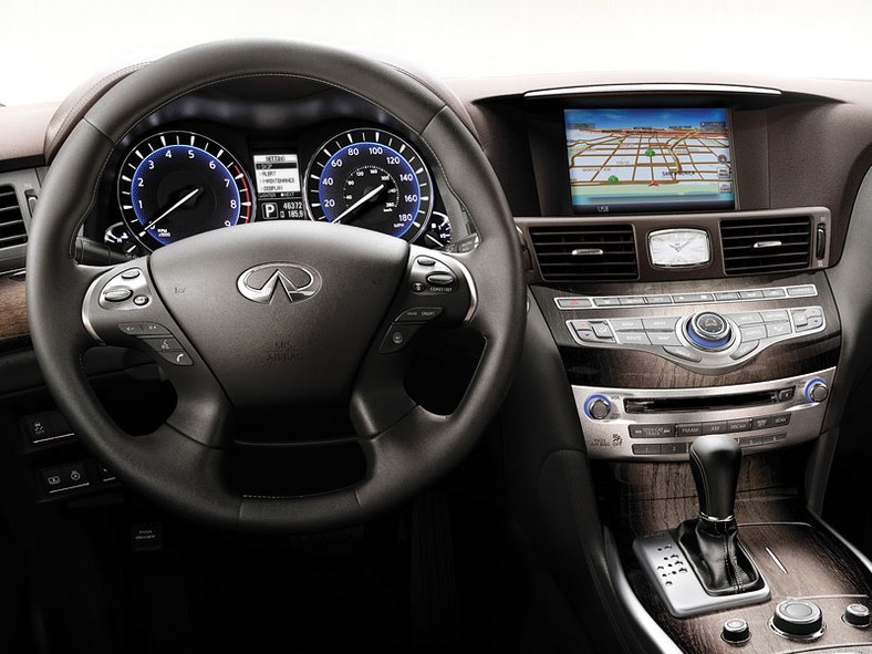 Infiniti M: premiera w USA, ale sprzedaż też w Europie