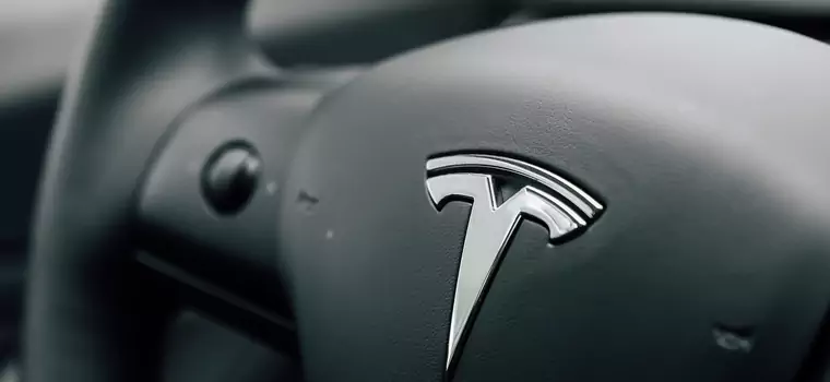 Tesla wycofuje ponad 40 tys. aut. Winna aktualizacja