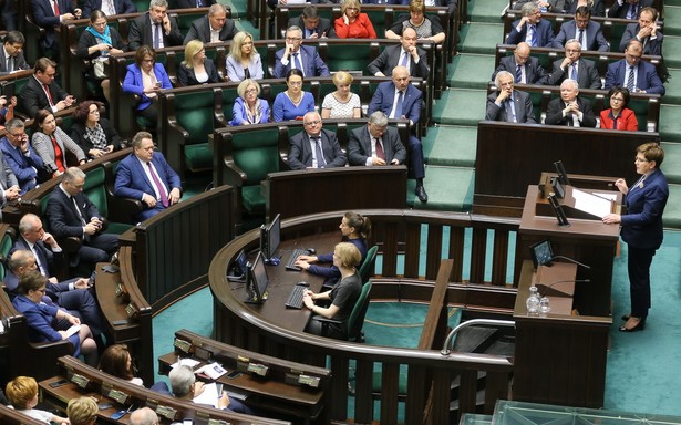 W mniejszym stopniu pogorszyły się opinie o pracy Senatu