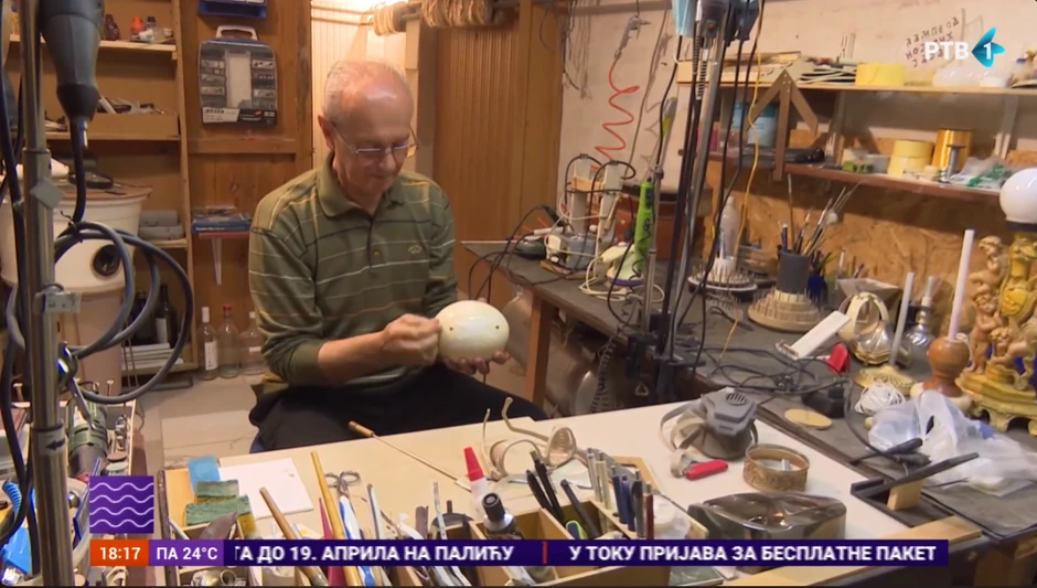 Božidar Stanišić, rezbarenje jaja