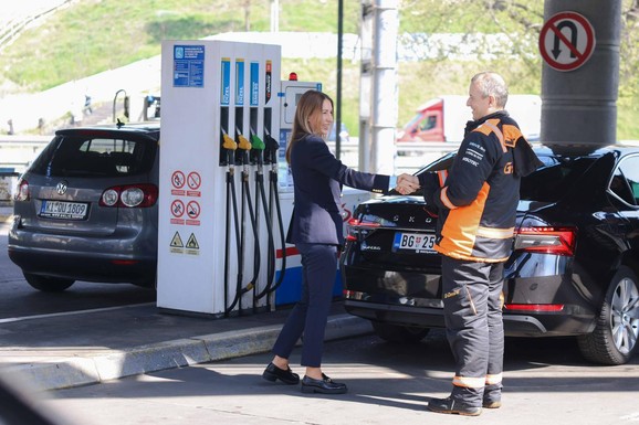 Od Beograda do Smederevske Palanke sve pumpe pune! Ministarka u vanrednoj kontroli, evo kakvo je stanje na terenu (FOTO)