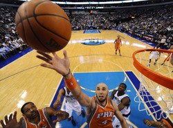 Gortat rzucił 12 punktów. Dziewiąte zwycięstwo Suns w sezonie