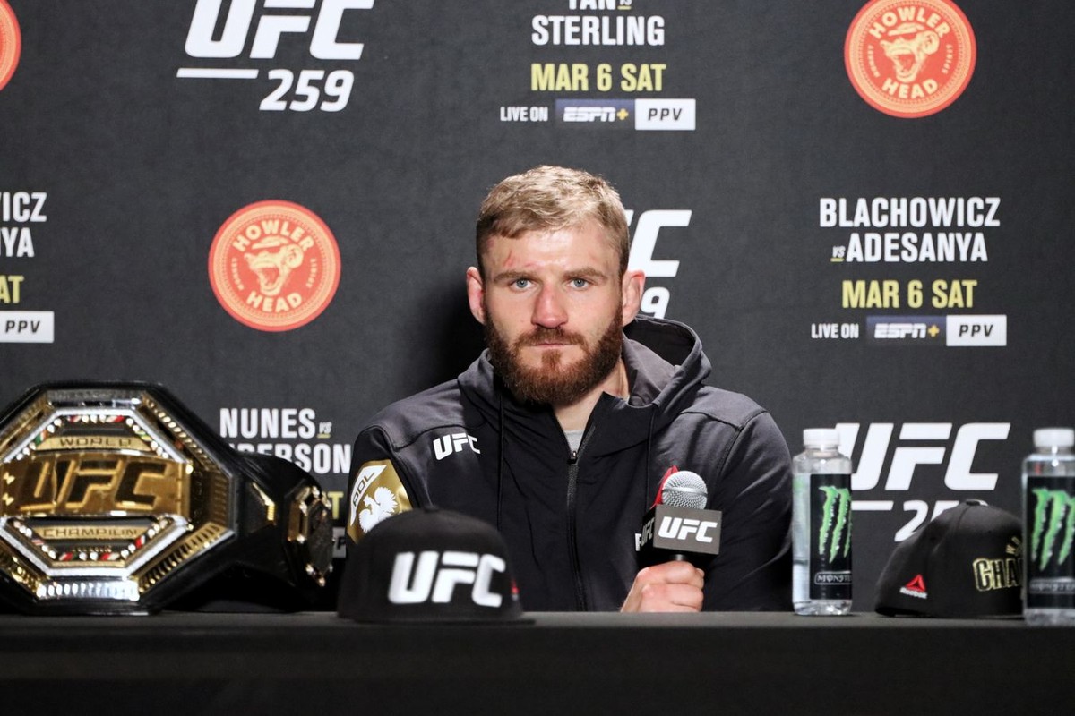 Mistrz świata UFC w wadze półciężkiej Jan Błachowicz PAP/Marcin Cholewiński
