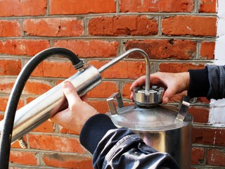 Czy produkcja nalewek może odbywać się poza składem podatkowym?