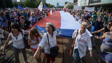 Manifestacje KOD z okazji 4 czerwca. Frasyniuk: Jarku, tu jest wolna Polska!