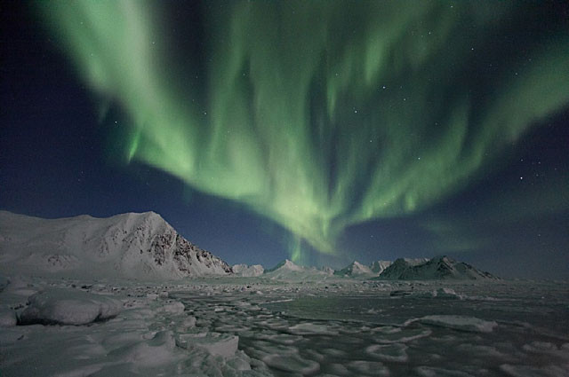 I wyróżnienie w kategorii "Krajobraz" dla Witolda Kaszkina z Zakopanego za zdjęcie "Sen nocy polarnej", V Konkurs Fotograficzny National Geographic Polska