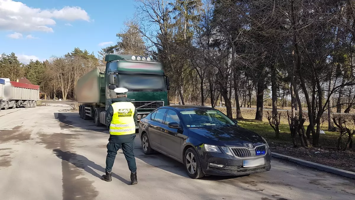 Kontrola ITD zakończyła się niecodziennym znaleziskiem. W kabinie znaleziono ciekawy woreczek