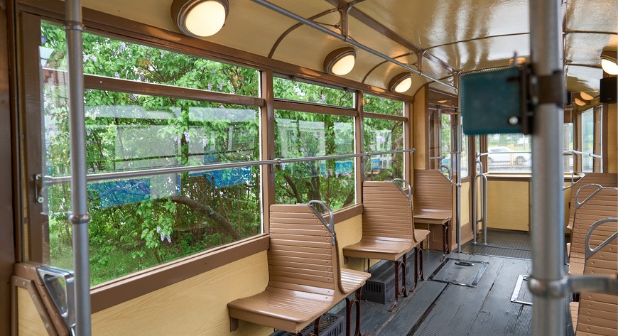 Zabytkowe tramwaje kursują po Wrocławiu w letnim okresie urlopowym od 2008 roku. 