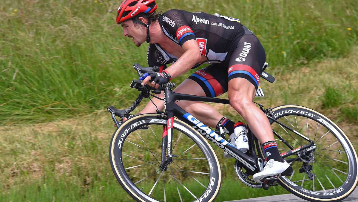 John Degenkolb (Giant-Alpecin) wygrał jednodniowy Sparkassen Muensterland Giro. W deszczowej końcówce sprinterów Niemiec wyprzedził Roya Jansa (Wanty-Groupe Gobert) i Pascala Ackermanna (Rad-net Rose Team). Było to dopiero jego drugie zwycięstwo w tym sezonie. Najlepszy z Polaków - Alan Banaszek (CCC Sprandi Polkowice) - był szósty.