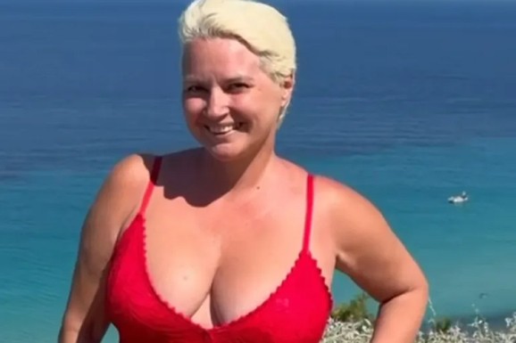 "OVO U ŽIVOTU NISAM VIDELA, NI U ZOOLOŠKOM VRTU!" Maja Nikolić pokazala šta je doživela na letovanju u Grčkoj: Na plaži naletela na NESVAKIDAŠNJI PRIZOR (FOTO)
