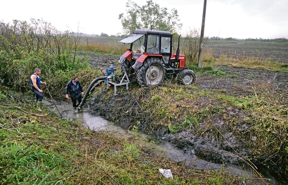 Policija isisavala kanal kako bi pronašla oružje kojim je Jelena ubijena