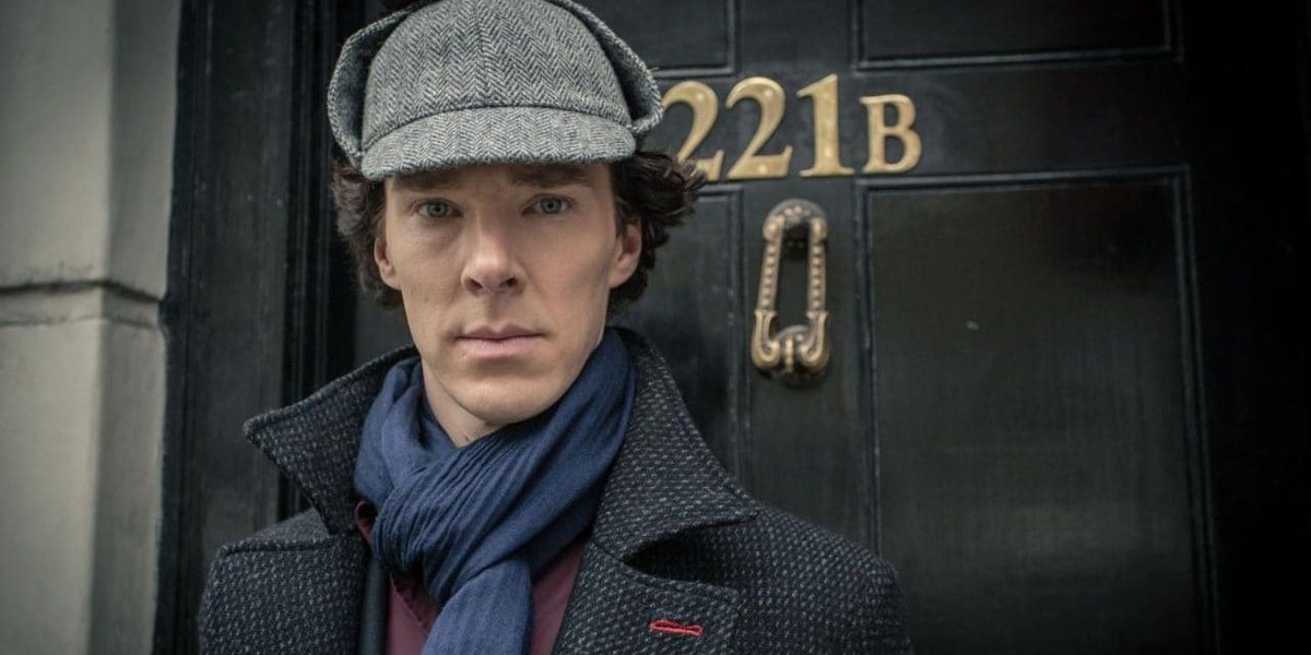 Benedict Cumberbatch jako serialowy Sherlock Holmes to przykład ciekawej osobowości.