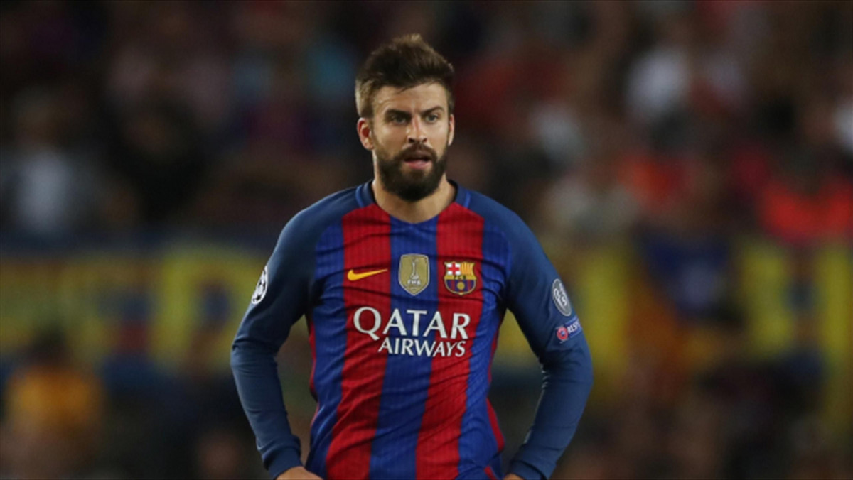 Obrońcy Barcelony Gerard Pique i Jordi Alba nie wystąpią w najciekawszym meczu 11. kolejki Primera Division, w którym w niedzielę Katalończycy zagrają na Estadio Ramon Sanchez Pizjuan przeciwko Sevilli. Obaj piłkarze nie zdołali na czas wyleczyć odniesionych przed dwoma tygodniami kontuzji.