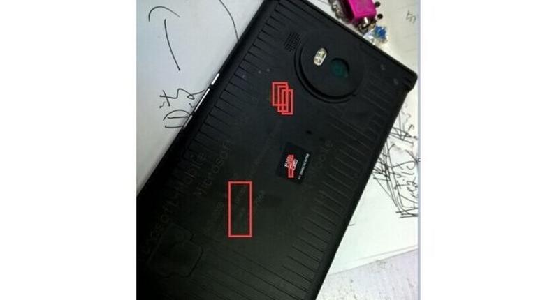 Leaked photos of the Lumia 950 