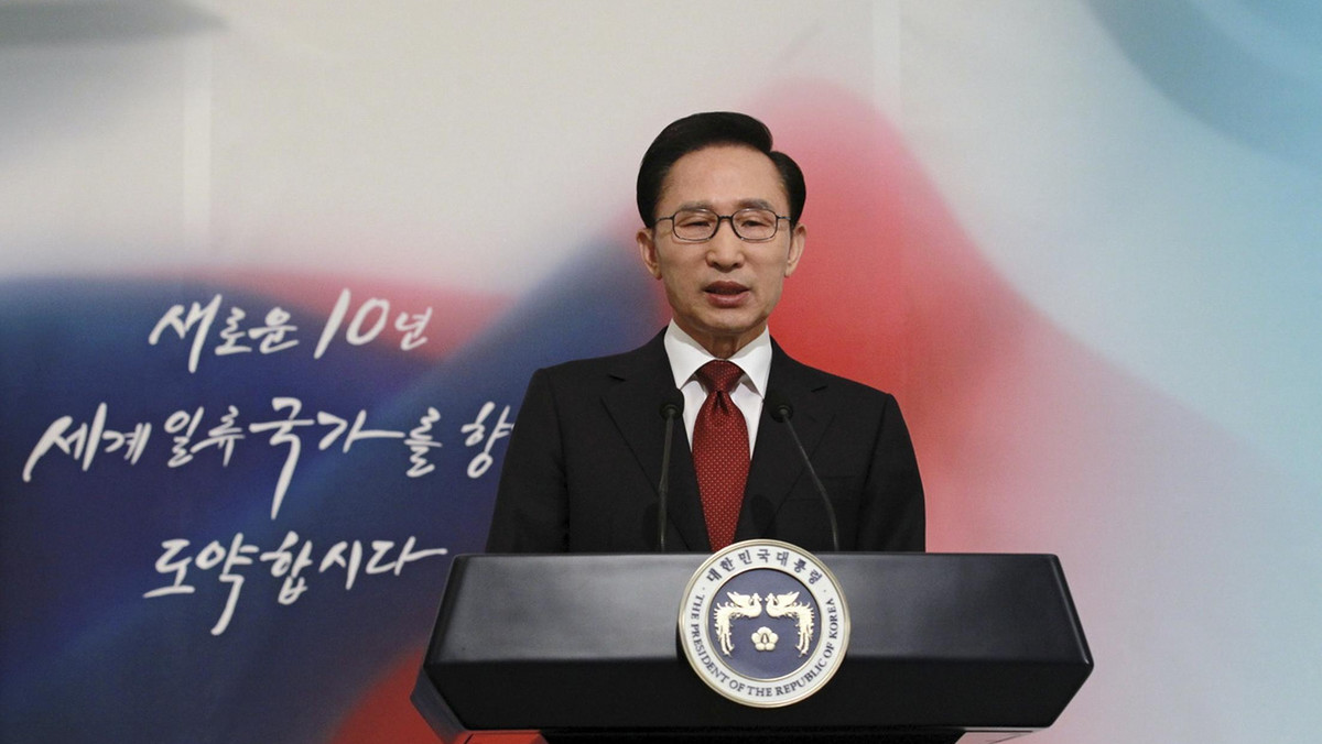 Prezydent Korei Południowej Li Miung Bak oświadczył dzisiaj, że jest otwarty na dialog z Koreą Północną. Ostrzegł jednak Phenian, że każda próba agresji spotka się ze zdecydowaną odpowiedzią.