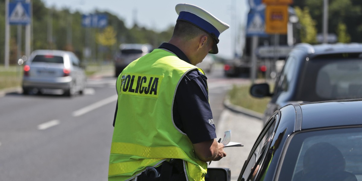 POLICJA