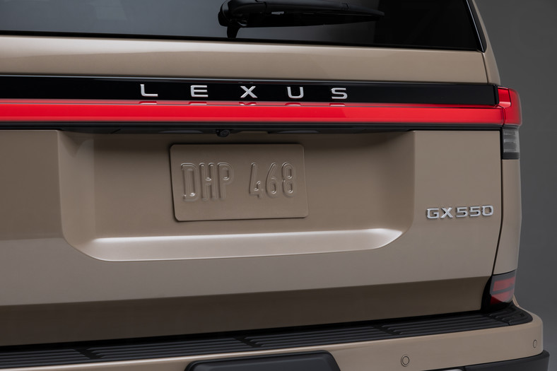 Lexus GX 2023