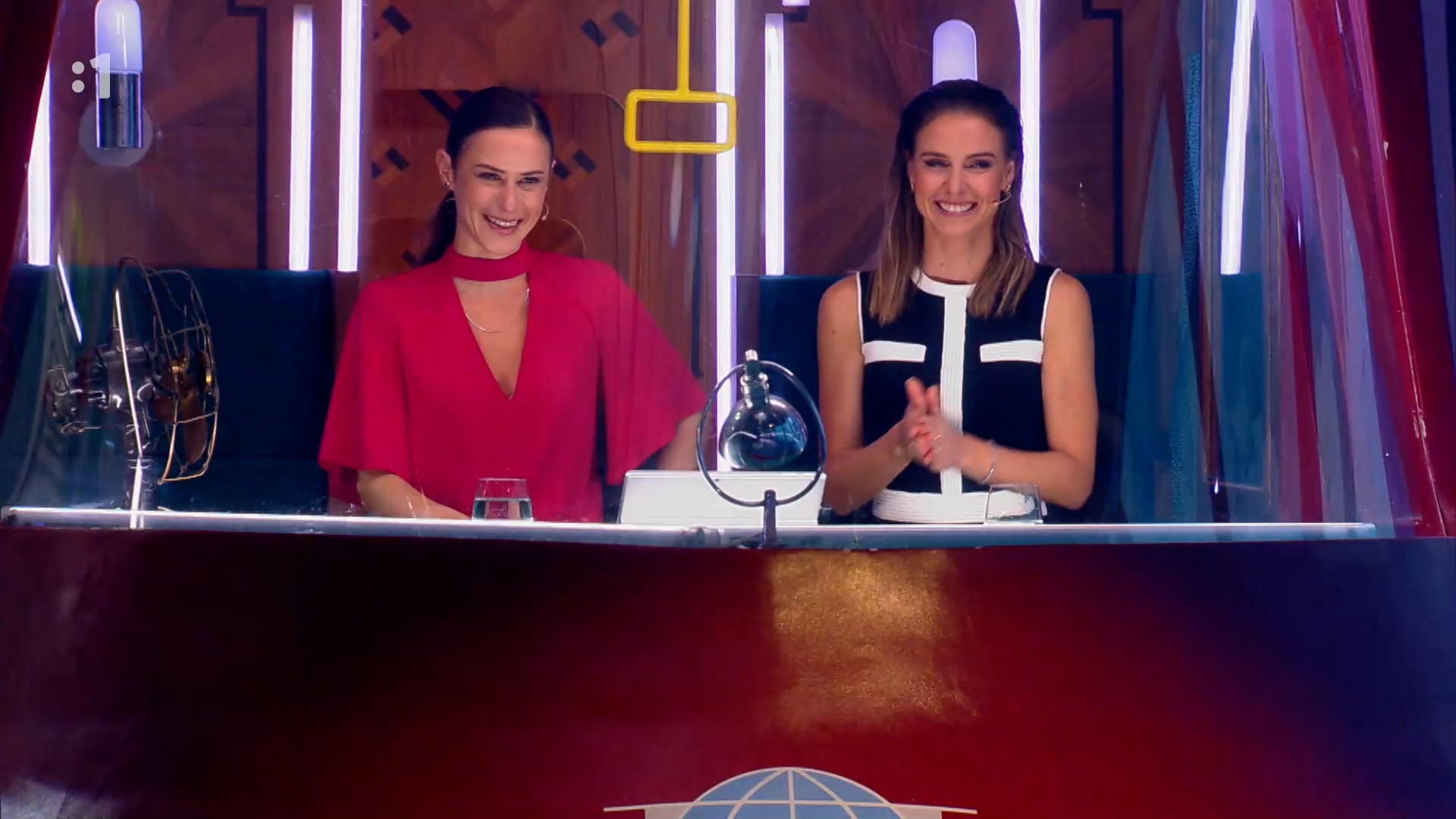 Anička Jakab Rakovská a Nela Pocisková v relácii Na správnej ceste.