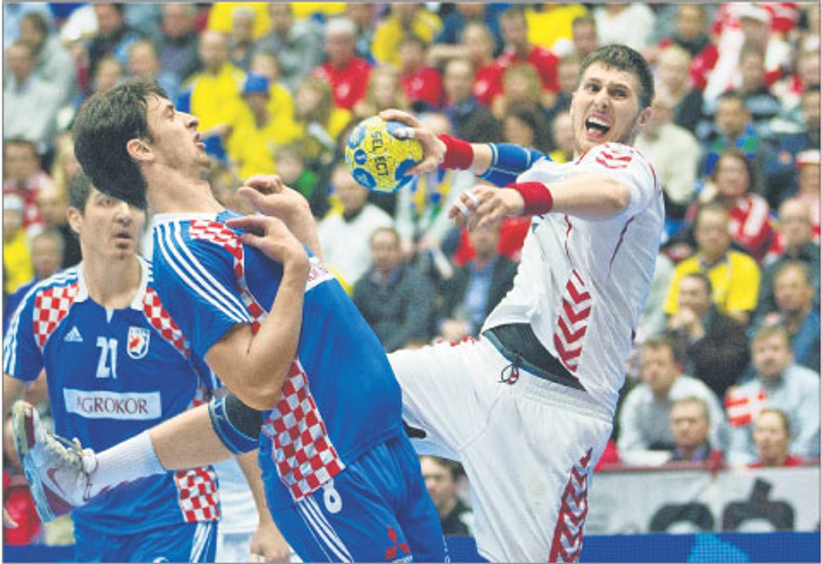 Kibice liczyli na medal, ale piłkarze zawiedli Fot. PAP/EPA