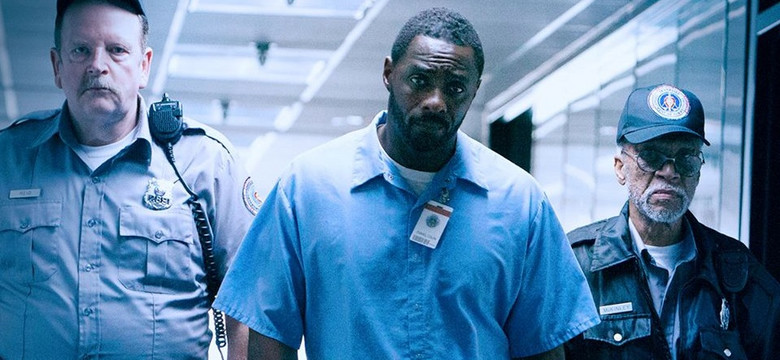 Zły Idris Elba zdetronizował "Strażników galaktyki"